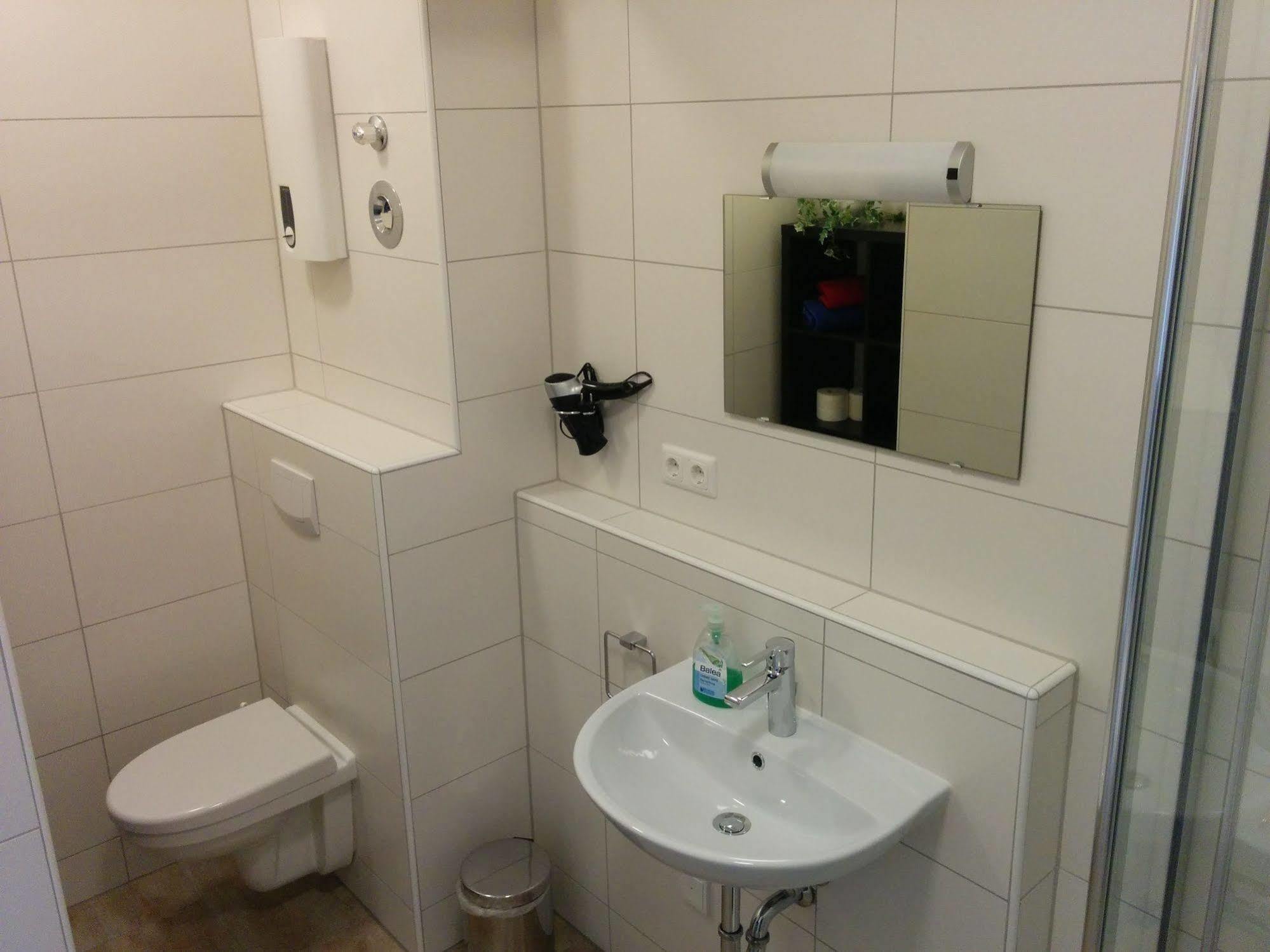 Boardinghouse - Stadtvilla Budget Швейнфурт Экстерьер фото
